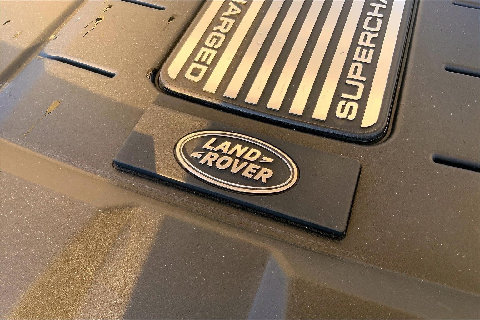 New 2026 Land Rover Defender 110 V8 AWD/4WD image 17