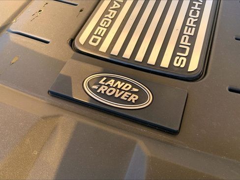 New 2026 Land Rover Defender 110 V8 AWD/4WD image 17