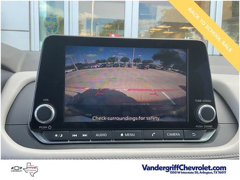 Used 2025 Nissan Rogue SV FWD image 23