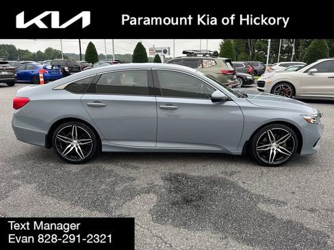 Used 2021 Honda Accord Touring image 8
