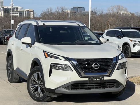 Certified 2023 Nissan Rogue SV w/ SV Premium B Package image 2