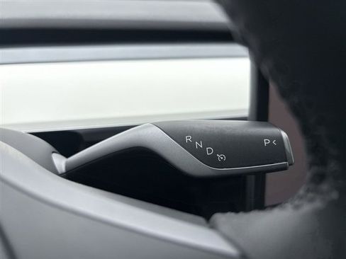 Used 2024 Tesla Model Y Long Range image 16