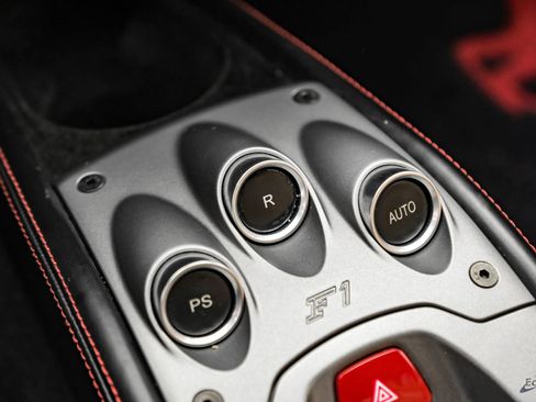 Used 2014 Ferrari 458 Italia Coupe RWD image 73