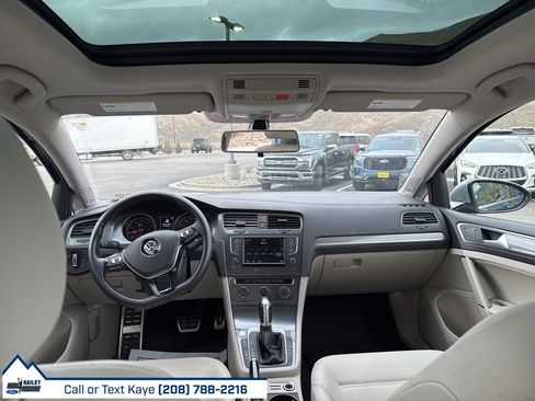 Used 2017 Volkswagen Golf Alltrack image 29