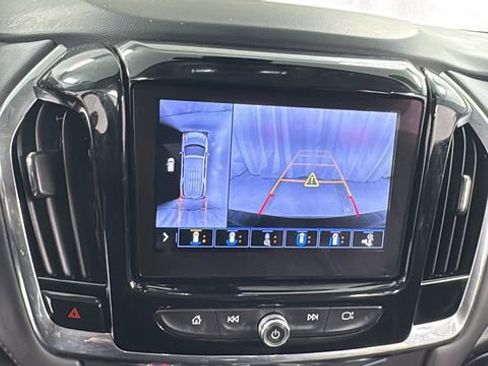 Used 2021 Chevrolet Traverse RS image 29