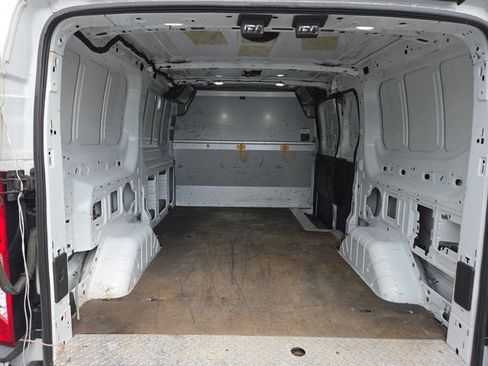 Used 2018 Ford Transit 150 130 Low Roof w/ Exterior Upgrade Package RWD image 10