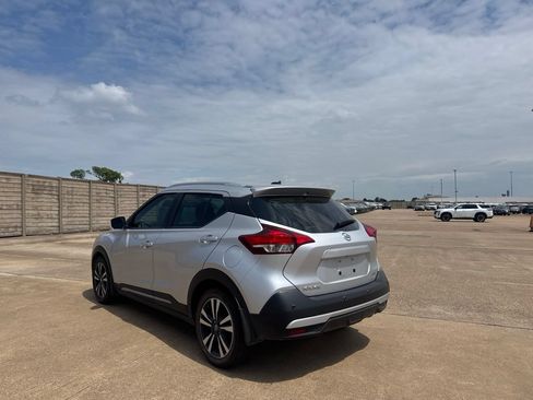 Certified 2020 Nissan Kicks SR FWD image 15