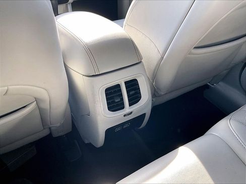 Used 2021 Jeep Cherokee Latitude Lux w/ Sun & Sound Group image 29