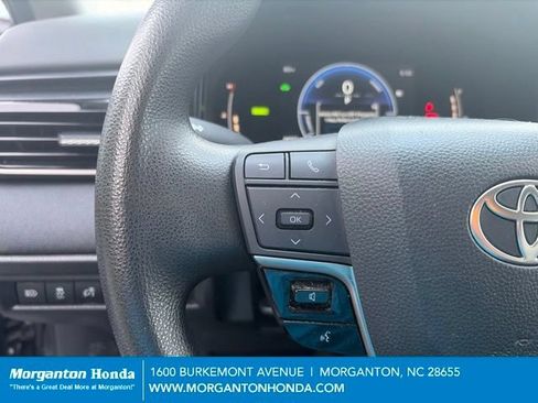 Used 2025 Toyota Camry LE FWD image 15