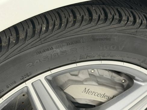 Used 2017 Mercedes-Benz E 400 4MATIC Wagon image 90