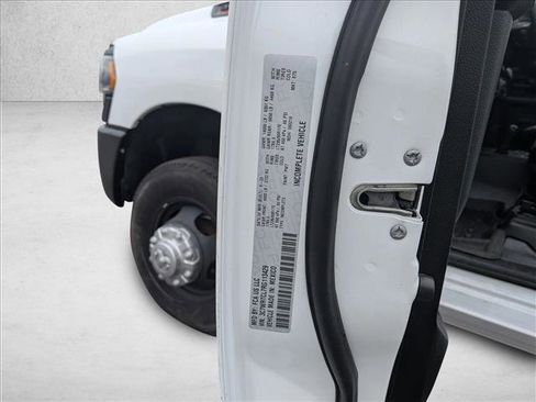 Used 2024 RAM 3500 Tradesman w/ Safety Group image 21