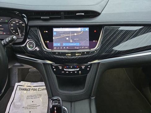 Certified 2023 Cadillac XT6 Premium Luxury image 15
