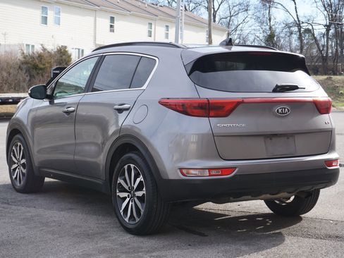 Used 2018 Kia Sportage EX w/ EX Premium Package image 9