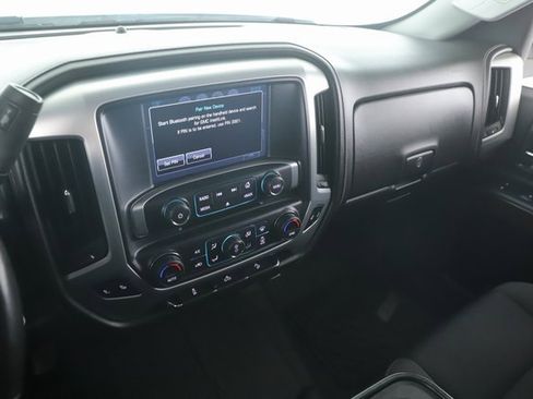 Used 2018 GMC Sierra 1500 SLE image 25