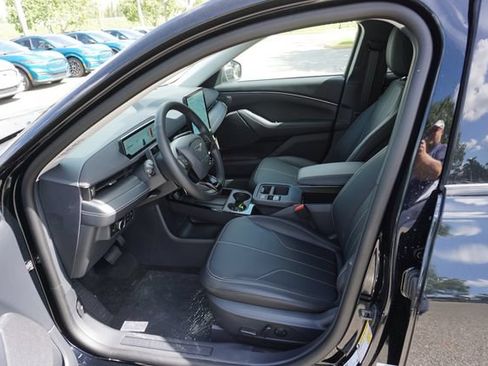New 2026 Ford Mustang Mach-E Select w/ Comfort Package Lite RWD image 17
