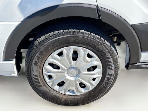 Used 2023 Ford Transit 350 XLT image 36