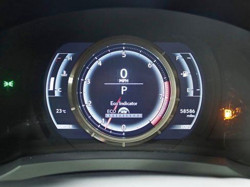 Used 2016 Lexus IS 300 AWD image 17