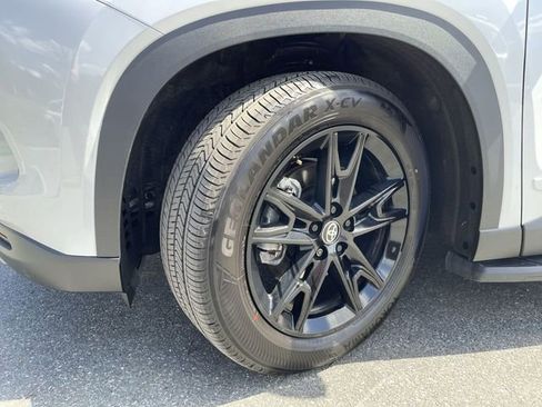 New 2026 Toyota Grand Highlander AWD image 10