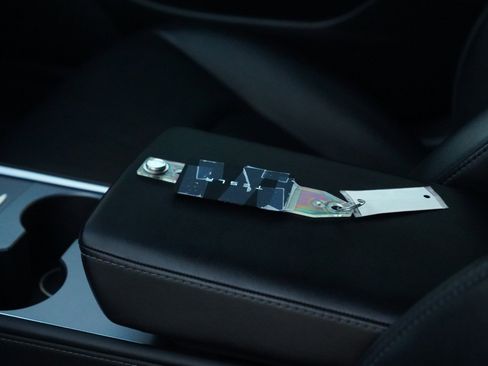 Used 2021 Tesla Model 3 Standard Range Plus image 34