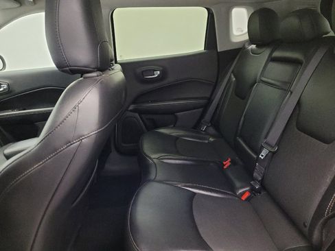 Used 2020 Jeep Compass Latitude FWD image 18