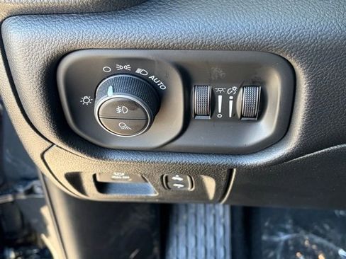 New 2026 RAM 1500 4x4 Crew Cab image 26