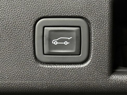 Used 2023 Chevrolet Equinox LT AWD/4WD image 43