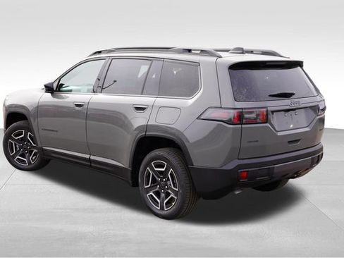 New 2026 Jeep Cherokee Laredo AWD/4WD image 5