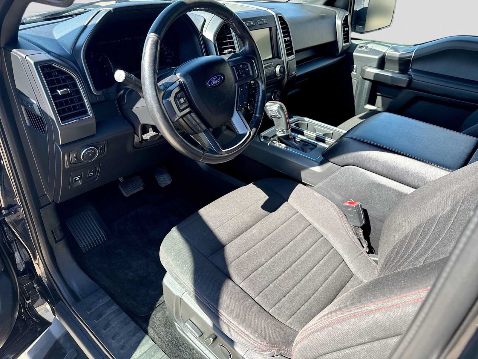 Used 2018 Ford F150 XLT w/ Equipment Group 302A Luxury AWD/4WD image 2