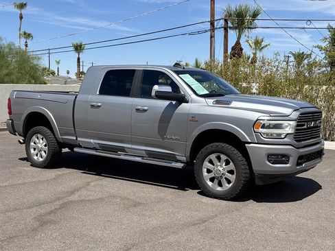 Used 2020 RAM 2500 Laramie AWD/4WD image 2
