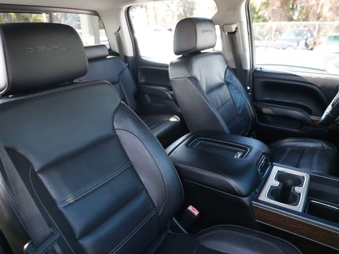 Used 2018 GMC Sierra 2500 Denali w/ Duramax Plus Package image 19