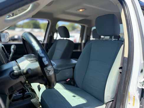 Used 2016 RAM 2500 Tradesman w/ Chrome Appearance Group AWD/4WD image 23