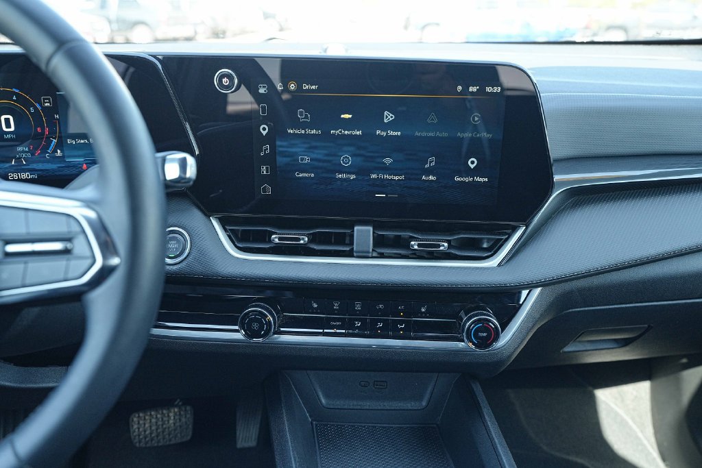 Used 2026 Chevrolet Equinox LT AWD/4WD image 32