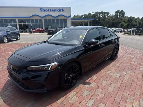 Used 2024 Honda Civic Sport image 1