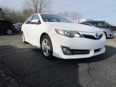 Used 2014 Toyota Camry SE