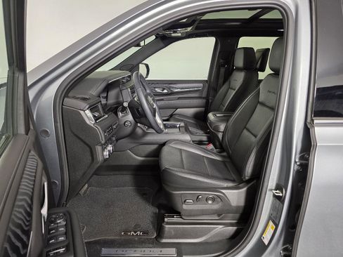 Used 2024 GMC Yukon Denali w/ Max Trailering Package image 12