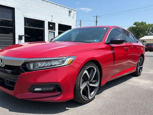 Used 2018 Honda Accord Sport image 12