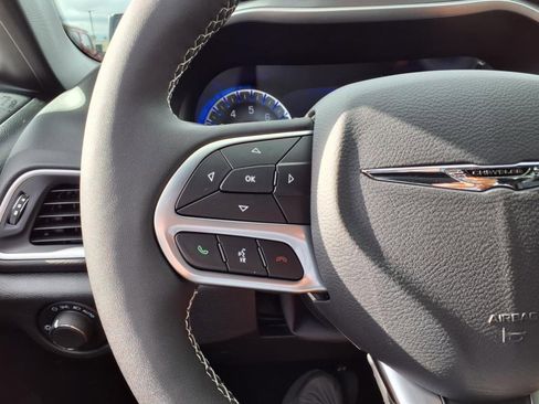 New 2026 Chrysler Voyager LX image 17