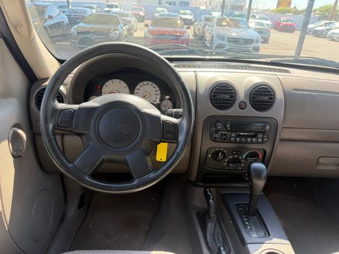 Used 2003 Jeep Liberty Sport AWD/4WD image 27