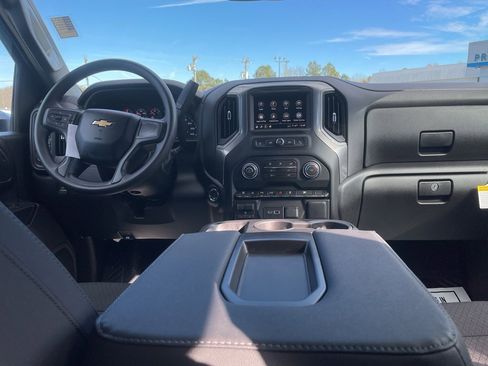 New 2026 Chevrolet Silverado 2500 Custom w/ Custom Value Package image 15