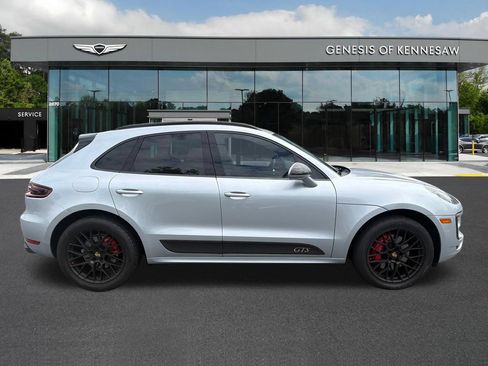 Used 2018 Porsche Macan GTS AWD/4WD image 9