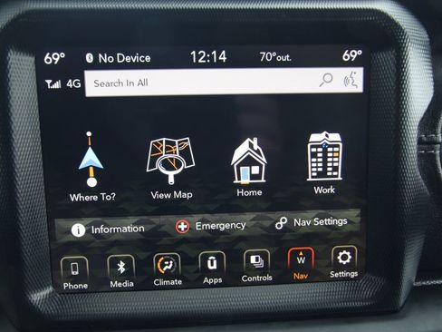 Used 2023 Jeep Wrangler Unlimited Sahara image 33