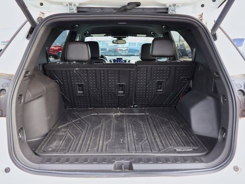 Certified 2022 Chevrolet Equinox Premier w/ LPO, Floor Liner Package image 5