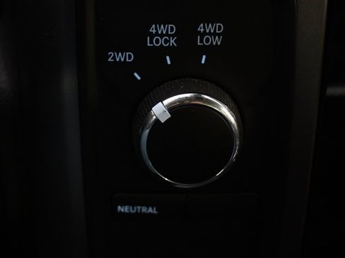 Used 2018 RAM 2500 Laramie w/ Sport Appearance Group image 32