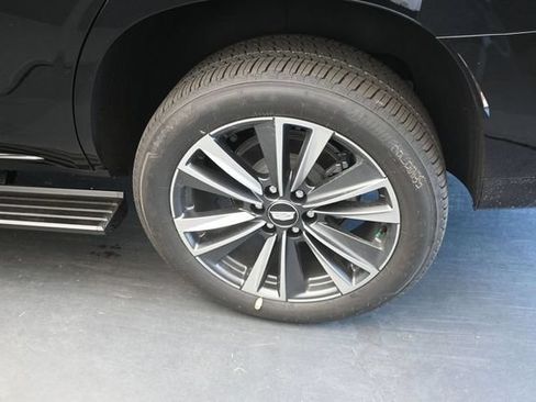 New 2026 Cadillac Escalade Sport w/ Touring Package AWD/4WD image 9
