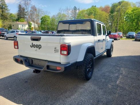 Used 2023 Jeep Gladiator Sport AWD/4WD image 6