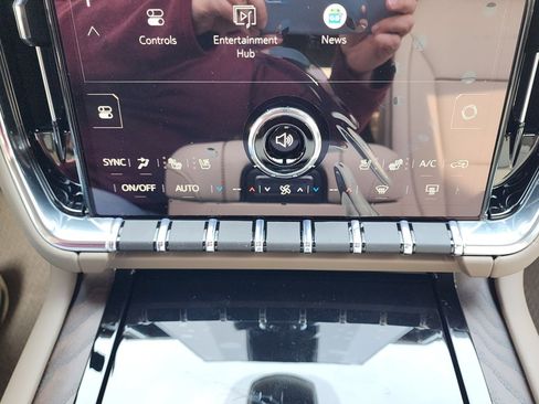 New 2026 GMC Yukon Denali w/ Denali Reserve Package image 33