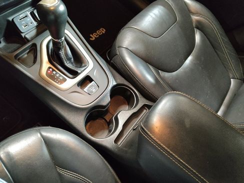 Used 2018 Jeep Cherokee Limited w/ High Altitude Package image 26