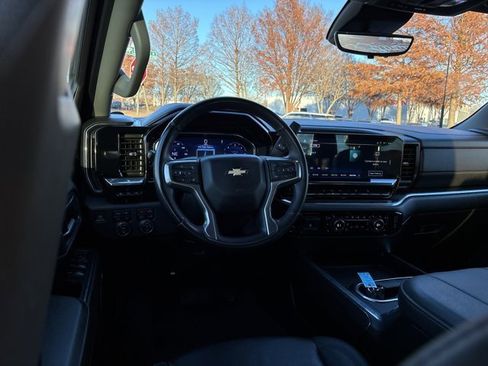 Used 2025 Chevrolet Silverado 2500 LTZ w/ LTZ Plus Package image 19