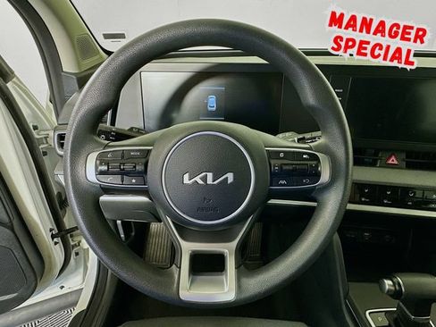 Used 2024 Kia Sportage LX AWD/4WD image 13
