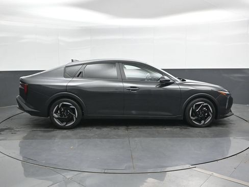 Used 2025 Kia K4 EX FWD image 3
